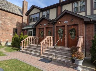 4645 193rd St, Flushing, NY 11358