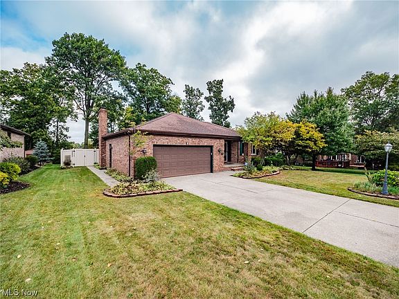 3rd image of 4681 Main Hill Dr