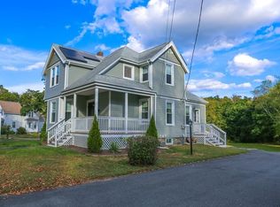 188 S Walker St, Taunton, MA 02780