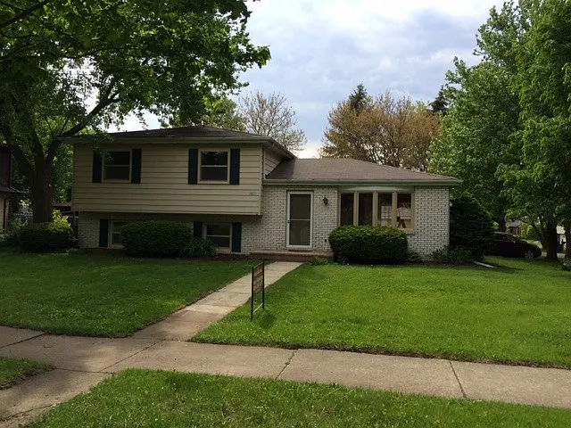 1801 S Tyler Rd photo 1