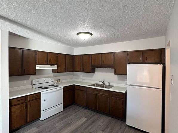 3809 University Ave #7