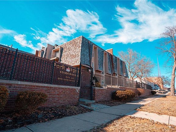 2nd image of 209 E 36th St APT 3