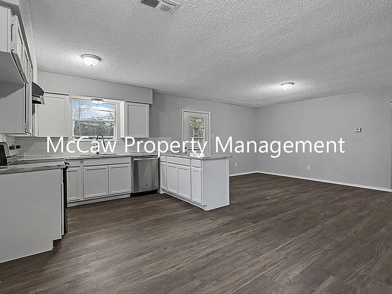 7012 Candlewick Ct — Photo 7
