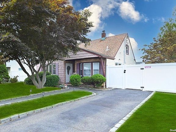 2nd image of 6 Firtree Ln