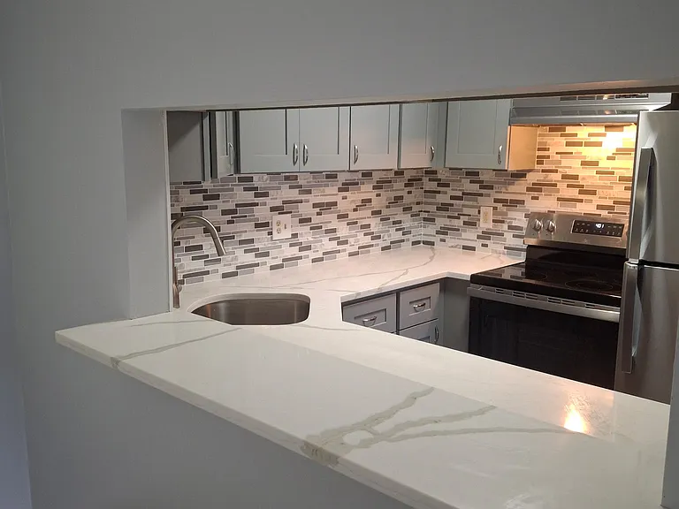 4206A Aberdeen Dr — Photo 1