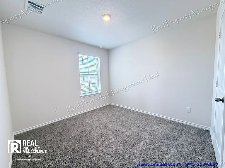 617 Edge Hill Ln — Photo 22