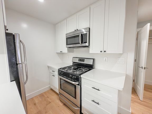 2nd image of 236 Missouri St