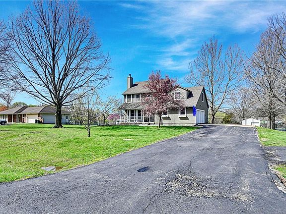 3rd image of 20190 Dearborn Dr