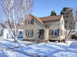 506 3rd Ave W, Williston, ND 58801