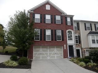 102 Brushwood Dr, Fort Thomas, KY 41071