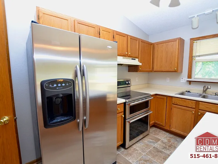 23 E Lally St — Photo 7