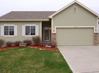 16532 Meredith Ave, Omaha, NE 68116