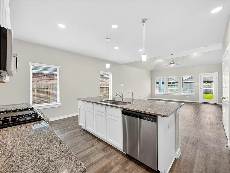 21619 Coral Mist Dr — Photo 13