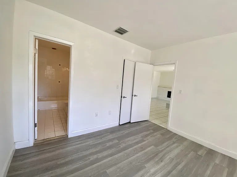 1101 Bay Dr — Photo 20