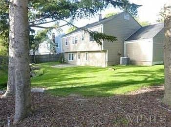 2nd image of 1 Carlyle Pl