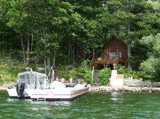 387 Downie Is, Leeds And The Thousand Islands, ON K0E1L0
