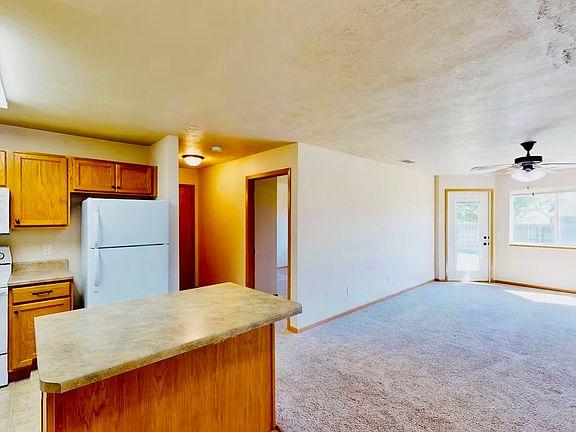 4th image of 1412 W Meadowbrook Trl #12