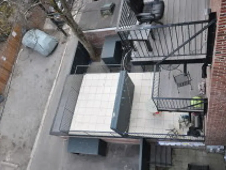 658 Massachusetts Ave #1A — Photo 4