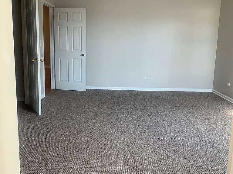 5040 S Michigan Ave #2 — Photo 5