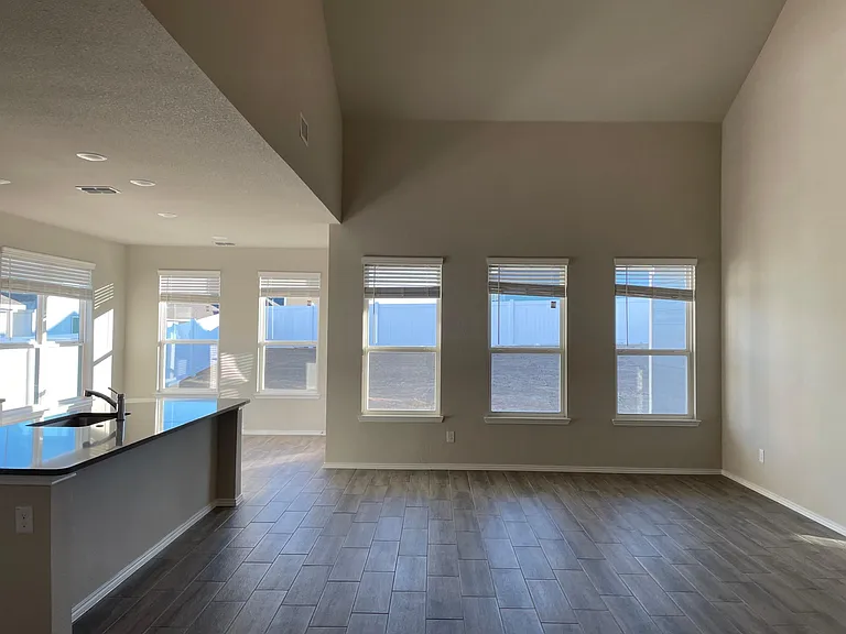10032 Adams Ln — Photo 11