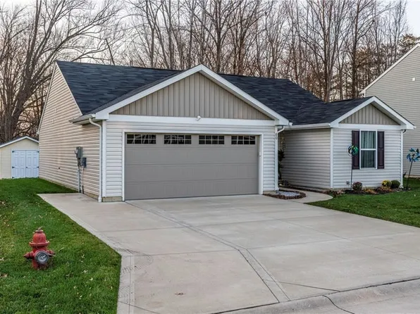80 Celia Ln #13, Madison, OH 44057