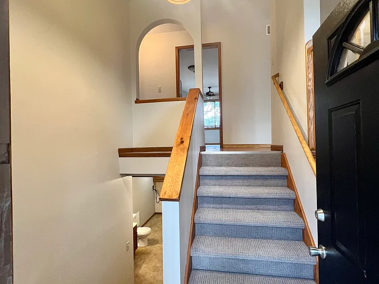 507 W 9th St — Photo 3