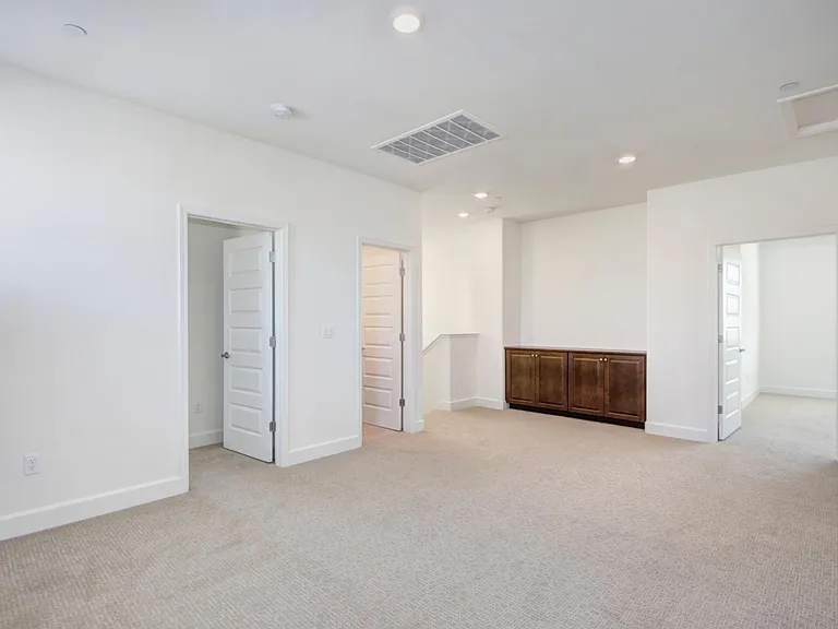 1056 Silverwire St — Photo 10