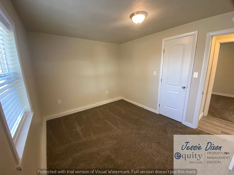 4030 S Madison Ave — Photo 27