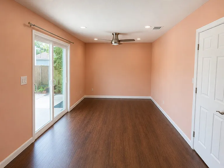 362 Manferd St — Photo 5