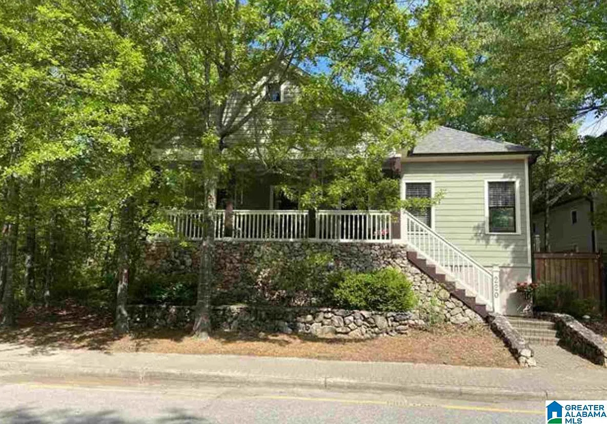 3 bed, 2.0 bath, $2,850 — Photo 1