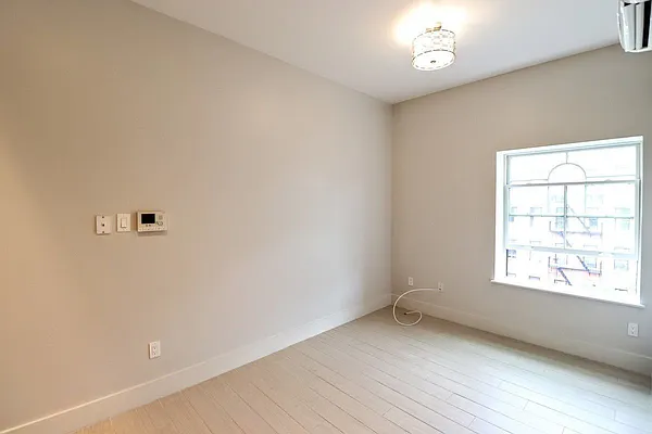 Rented by Bruma Realty LLC | media 22