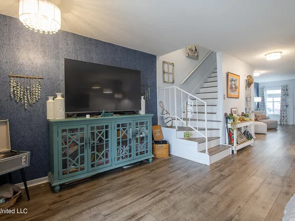 2501 Gulf Ave APT 15, Gulfport, MS 39501