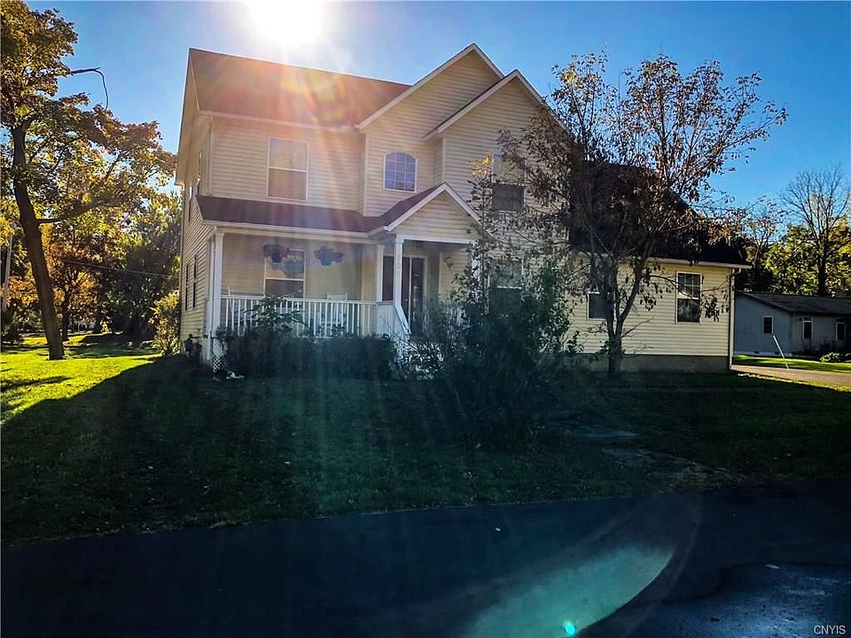 1st image of 1025 Meadowbrook Dr