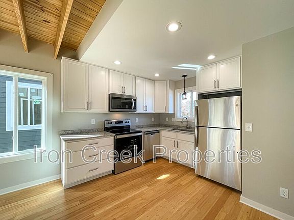 5th image of 53 W Cascade St