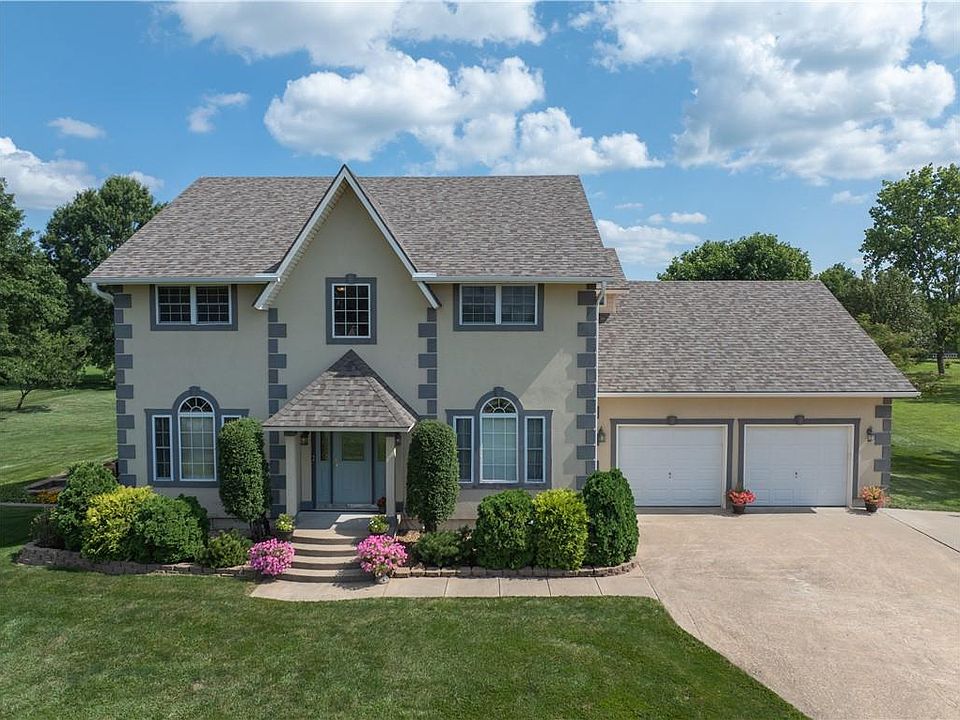 1st image of 2500 Woodland Dr