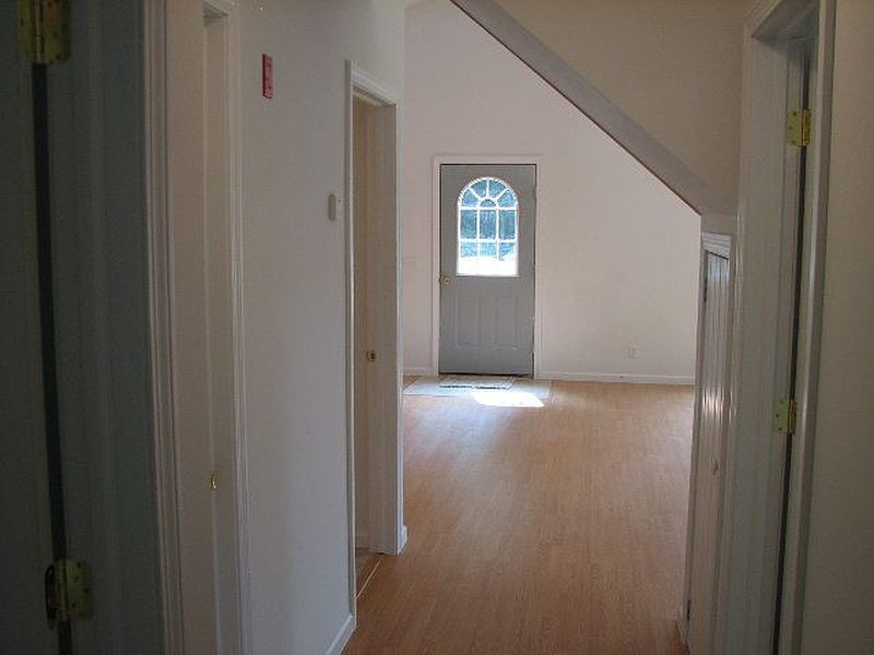 4th image of 21 HEMPLES Way