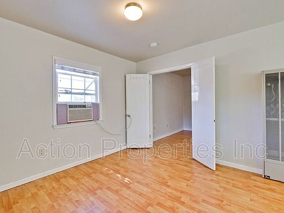 4th image of 1083B Morris Ct