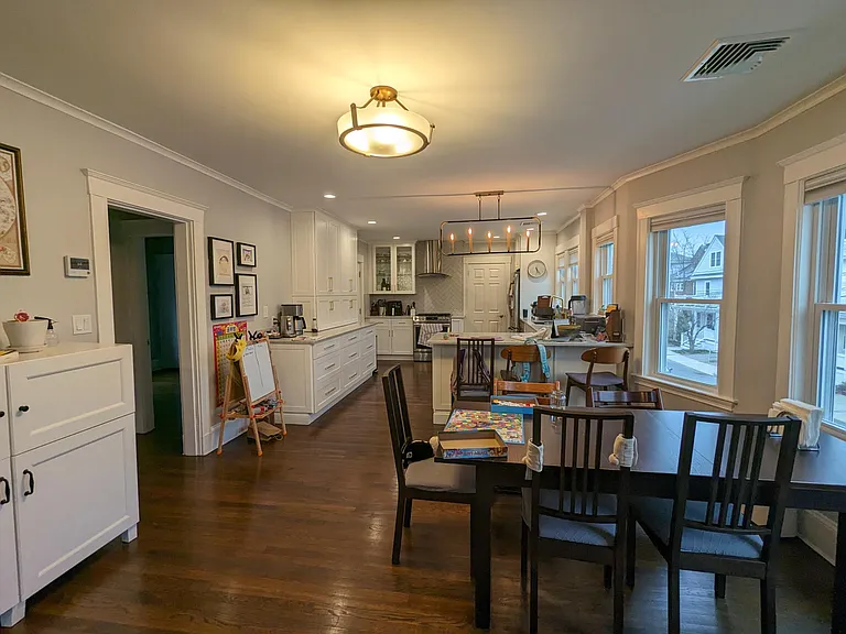 Dining/Kitchen