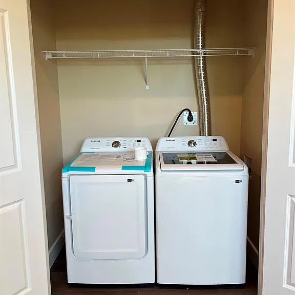 6146 Malden Rd #9 — Photo 12