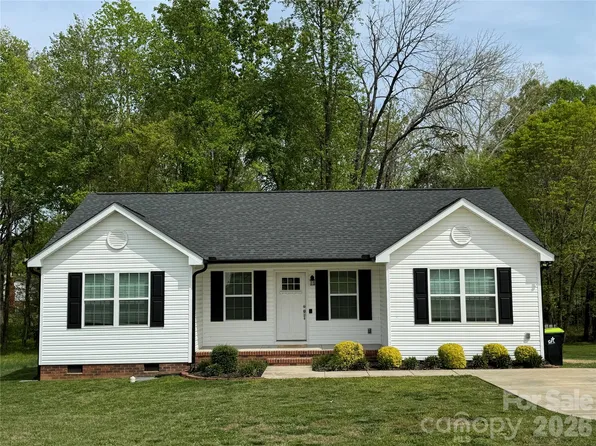 524 W Stokes St, China Grove, NC 28023