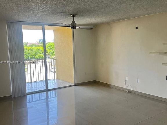 3rd image of 19601 E Country Club Dr #7405