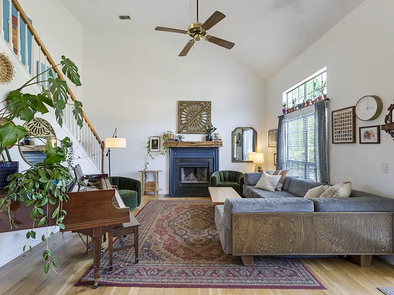 3991 Crouch Dr — Photo 3