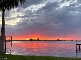 4449 E Riverside Dr, Fort Myers, FL 33905