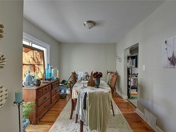 5th image of 1407 E 219th St