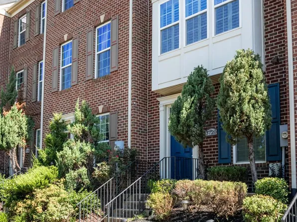 3720 Fort Lincoln Dr NE, Washington, DC 20018