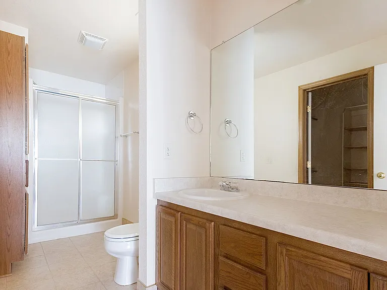 The Pines Townhomes: Spacious Living in Quaint Ankeny Neighborhood! — Photo 4