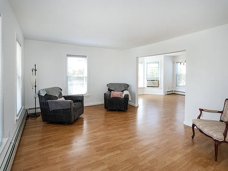 237 Fulton St — Photo 7