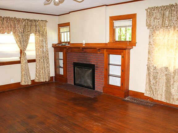 3rd image of 2521 S Saint Aubin St