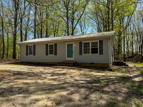 19844 Old Richmond Rd, Chatham, VA 24566