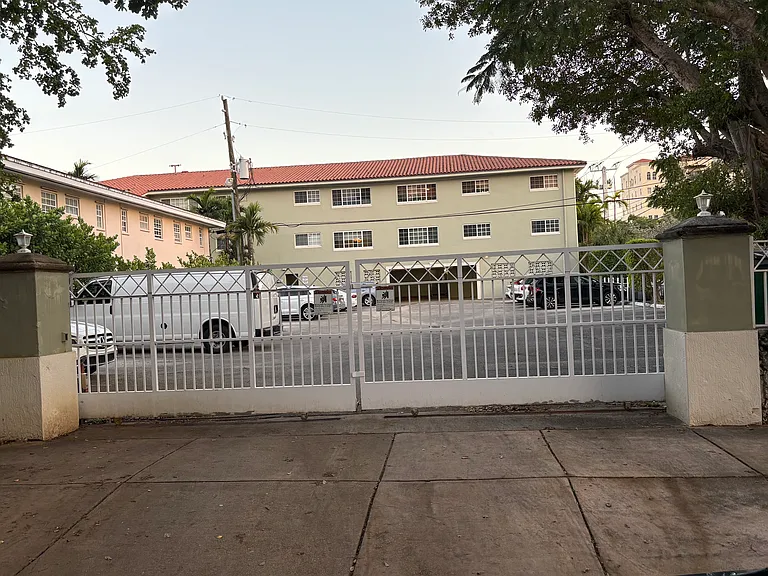 45 Antilla Ave #2K — Photo 13